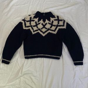 heavy sweater with cool almost zigzag design